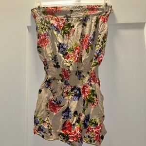 Floral Strapless Romper - Size Small/Medium 🌺